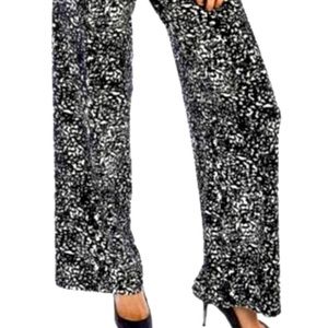 Spanx “Go with the Flow” Wide Leg Pant in Black and Off White